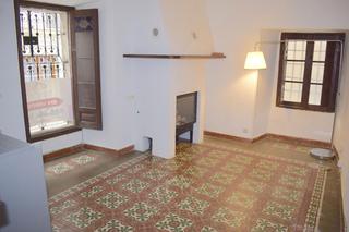 Pis a Mayor 14. Apartamento con encanto en planta baja en el centro de candelari