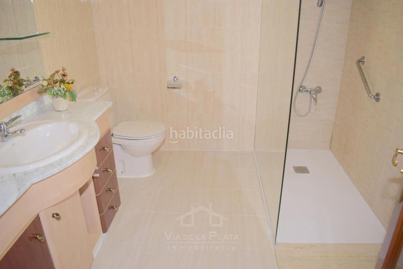 Foto 28486f53-2e9f-4422-a422-77d4cbb595b3. Casa adosada en sol 10 chalet con jardín y piscina en monterrubio en Monterrubio de Armuña