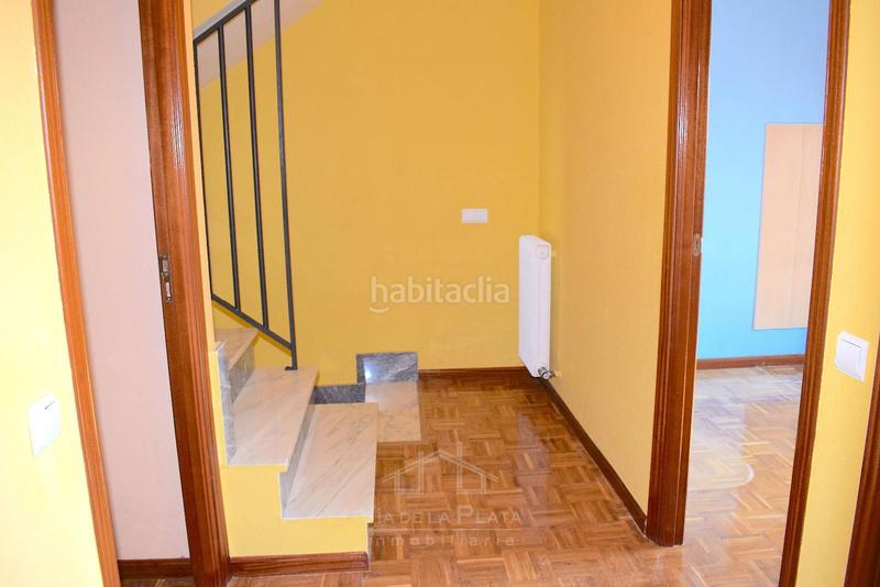 Foto 63ca99aa-6ae4-4fc7-b3cb-f553414070b8. Casa adosada en sol 10 chalet con jardín y piscina en monterrubio en Monterrubio de Armuña