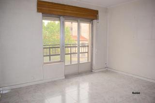 Appartement à Paseo de la estación 64. Piso de 4 dormitorios en paseo de la estación