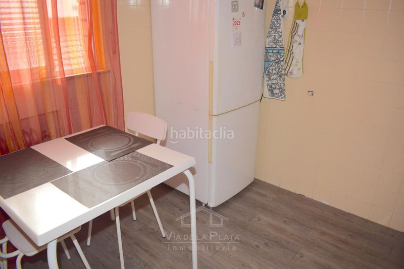 Foto 416f5b45-e1a4-4b5b-a9f3-b26a5a9f6704. Lloguer àtic amb calefacció a Carmelitas Salamanca