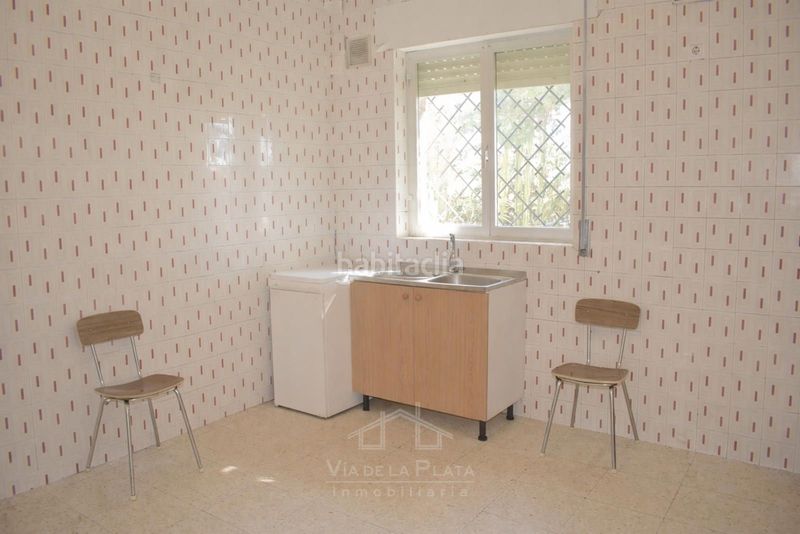Foto 538f67aa-7cce-41ae-a20e-e0e93f27e0be. Xalet amb calefacció aparcament piscina a Villoria