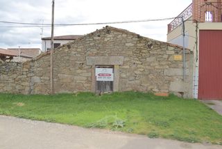 House in Atalaya 29. Pajar en suelo urbano en navamorales de 125 m  vía de la plata i