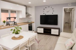 Pis  Aldealengua 38. Vivienda con apartamento independiente en cabrerizos con placas
