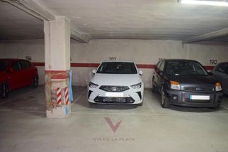 Aparcament cotxe a Estación de la 32-38. Plaza de garaje en venta en paseo de la estación  vía de la plat