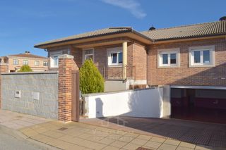 Lloguer Casa adossada  Casa lis 36. Magnífico y exclusivo chalet en albahonda