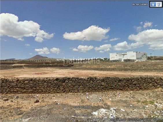 Foto 79f2a724-861a-47af-8d29-aeb96e60ae6a. Terreny residencial a costa Teguise Teguise