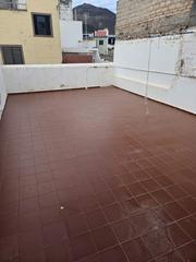 Haus  Calle alcorac. Casa terrera en la isleta