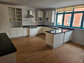 Location Appartement  Calle uruguay. Amplio y luminoso piso en calle uruguay