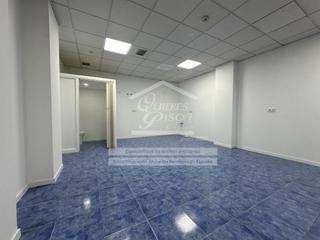 Location Local commercial  De canarias. Local comercial recién reformado en la ciel .