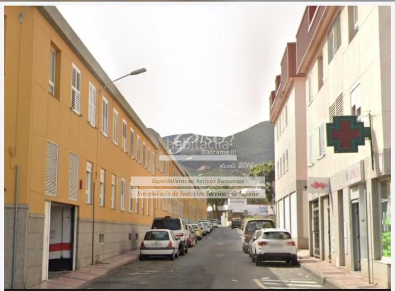 Foto 13a14db7-5607-4340-9eb7-39410c382d69. Parking coche garajes disponibles . en Jinamar Telde