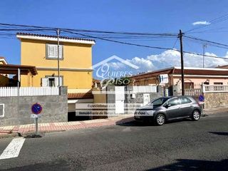 Casa  Escritor secundino delgado. 232.100  casa en venta en las mesas, en subasta hasta 23052026