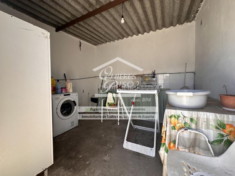Foto 0969b0ed-a70a-4fcc-99e9-b58b360d8f3f. Casa amb aparcament a Carrizal Ingenio
