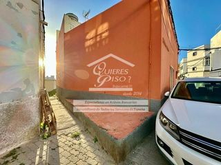 Casa  Hernán cortés. 158.000 casa terrera en el carrizal  con financiacion 100