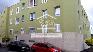 Piano terra  Juan gonzález santana. 127.500  piso en cardones con garaje  subasta hasta 14.07.2026