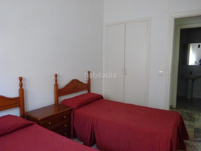 Foto 0eb839fe-cd10-4d74-a6ba-c62b10c0deb9. Rent apartment with heating parking pool in Parque Alcosa Sevilla