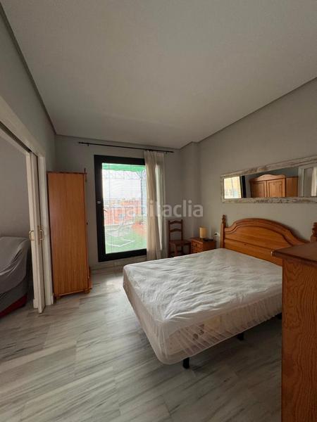 Foto add38528-e572-40b4-b3b6-47b05539a370. Location appartement avec chauffage parking piscine dans Sevilla