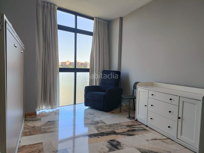Foto 416a5d75-c169-4b83-93bd-f270a8eb4b93. Location studio avec parking piscine dans Parque Alcosa Sevilla