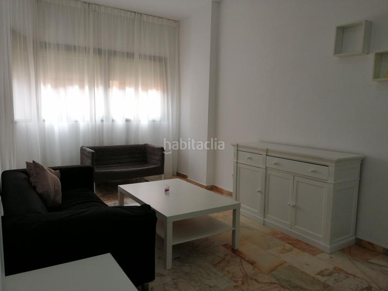 Foto fe29c2e4-6547-45ec-96dc-7d01e017d36d. Affitto piccolo appartamento con parcheggio piscina in Sevilla