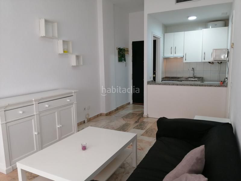 Foto 79a0c70d-b5be-453a-aae8-1437a8bb1325. Location appartement avec parking piscine dans colores - entreparques Sevilla