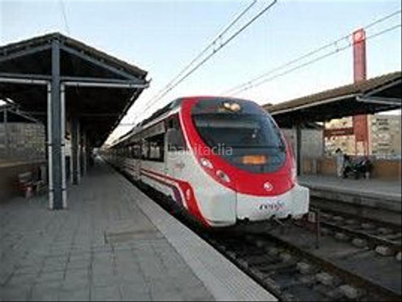 Foto 8e17c6f7-d00b-4abb-b0c8-9e5b3aeaf9b5. Miete autoparkplatz in Parque Alcosa Sevilla