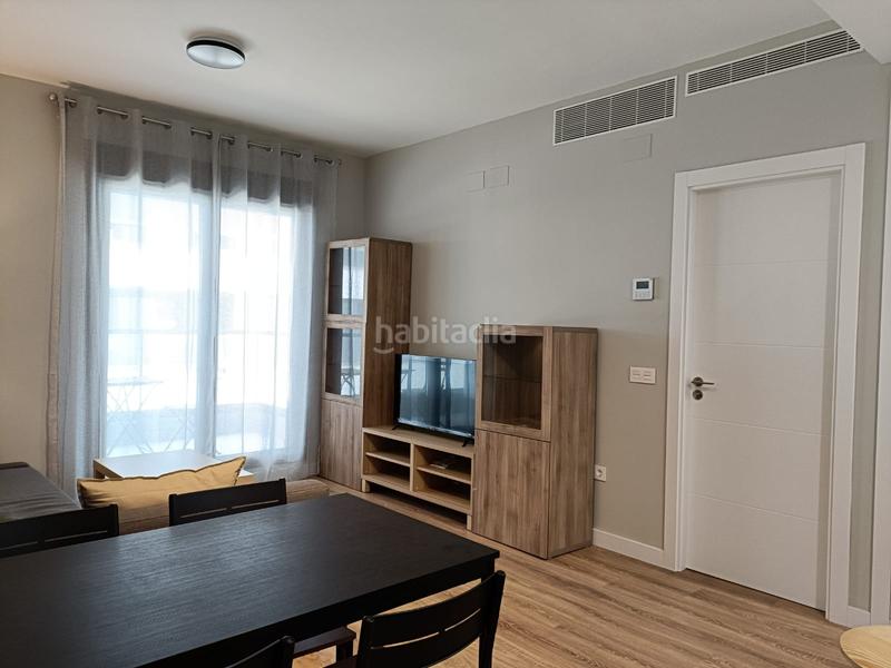 Foto 9bd4a95f-b19a-4e81-8f7d-b6b063d11644. Miete appartement mit heizung parking pool in colores - entreparques Sevilla