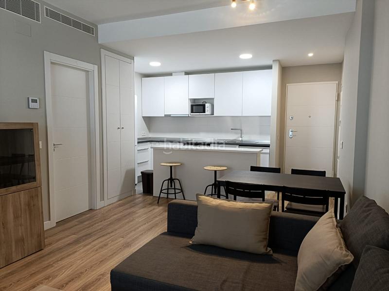 Foto c6720fc8-d473-4938-9264-da4eac6e368b. Miete appartement mit heizung parking pool in colores - entreparques Sevilla