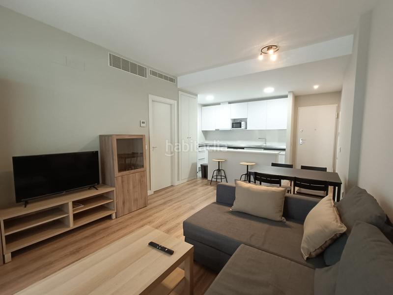 Foto 5e828b09-b57d-4df6-8ea0-7c2a6bce91c9. Rent apartment with heating parking pool in colores - entreparques Sevilla