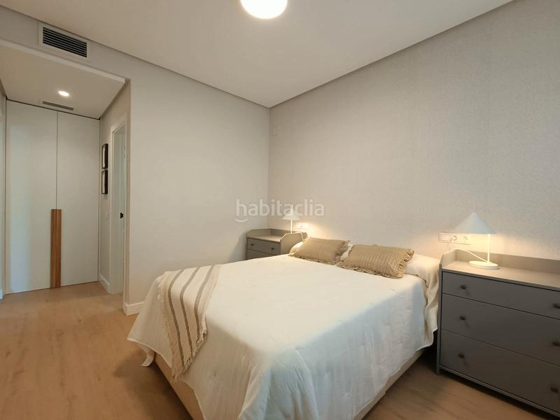 Foto f2465d37-fbe9-446a-92e3-4ddf412fcdda. Location appartement avec chauffage parking piscine dans Sevilla
