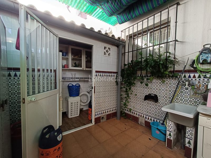 Foto 61c29a45-b541-45e7-9445-dadf56f7f6f5. Lloguer casa amb aparcament a colores - entreparques Sevilla