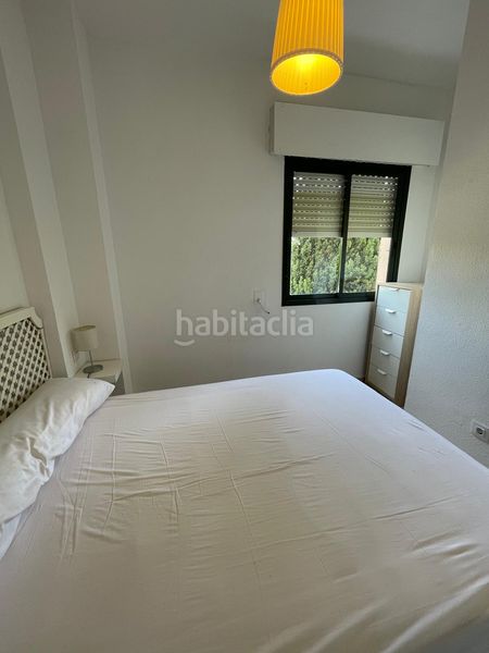 Foto dd8d4756-b867-4e9e-afcd-7bd710fac85c. Miete appartement mit parking pool in colores - entreparques Sevilla