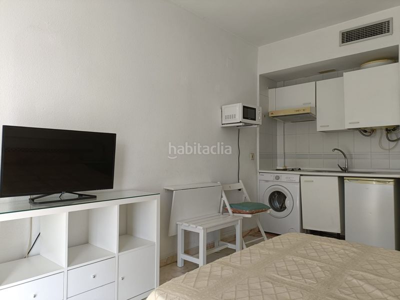 Foto c7c8a861-0631-42a6-afc4-d32c5f3200bc. Location studio avec parking piscine dans Urbadiez - Entrepuentes Sevilla
