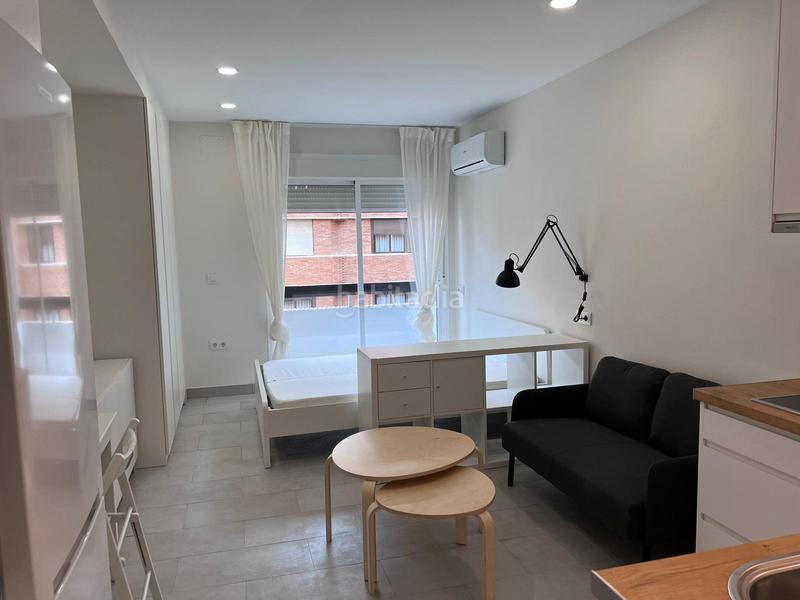 Foto 39d1ecdc-c67b-4509-ab1d-6094ea85ec5c. Location studio dans Los Remedios Sevilla