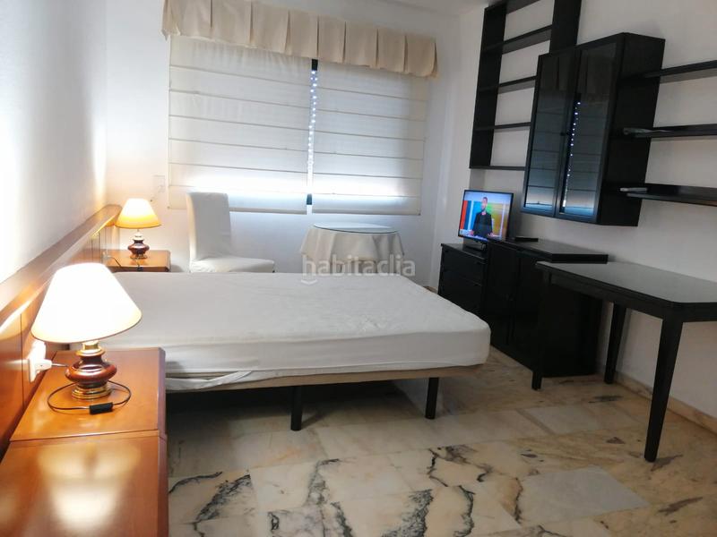 Foto 15820c86-0866-4154-9ed0-64b1c23da4ff. Rent studio with parking pool in colores - entreparques Sevilla