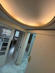 Alquiler Apartamento  Avenida alcalde luis uruñuela. Fabuloso apartamento totalmente amueblado con piscina en sevilla
