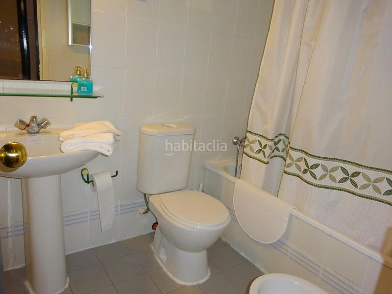 Foto 6acccc10-3cf5-4d82-babc-7219ec2e1a36. Miete appartement mit heizung parking pool in colores - entreparques Sevilla