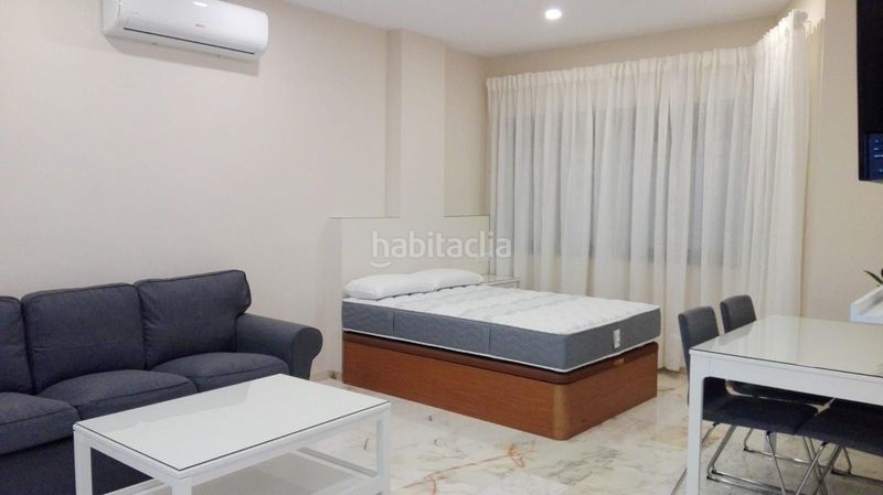 Foto 176798d0-d1e9-4beb-876a-9715cb68fdbb. Lloguer estudi amb aparcament piscina a Urbadiez - Entrepuentes Sevilla