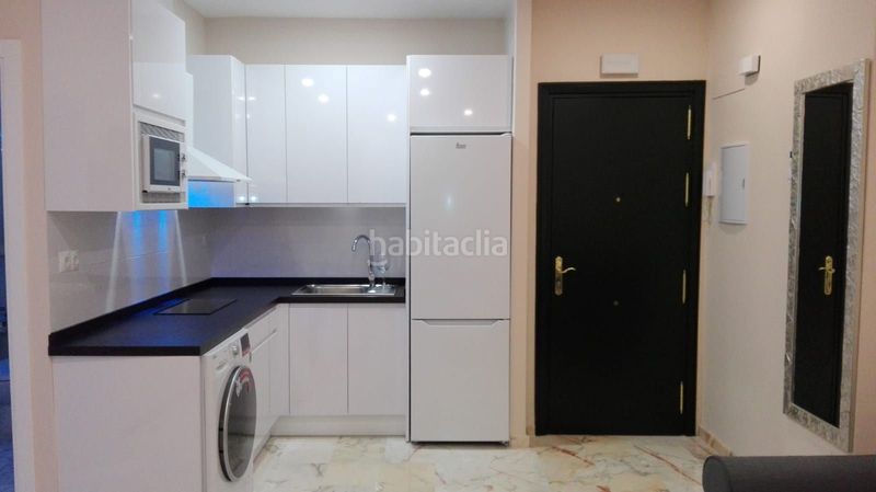 Foto 3a0de737-2cdf-4f9b-92c5-9a76357c9e42. Lloguer estudi amb aparcament piscina a Urbadiez - Entrepuentes Sevilla