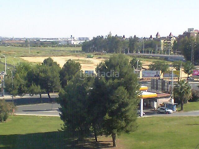 Foto 42654199-6ef9-4093-ae57-4a4dadc3b3a1. Lloguer estudi amb aparcament piscina a Urbadiez - Entrepuentes Sevilla