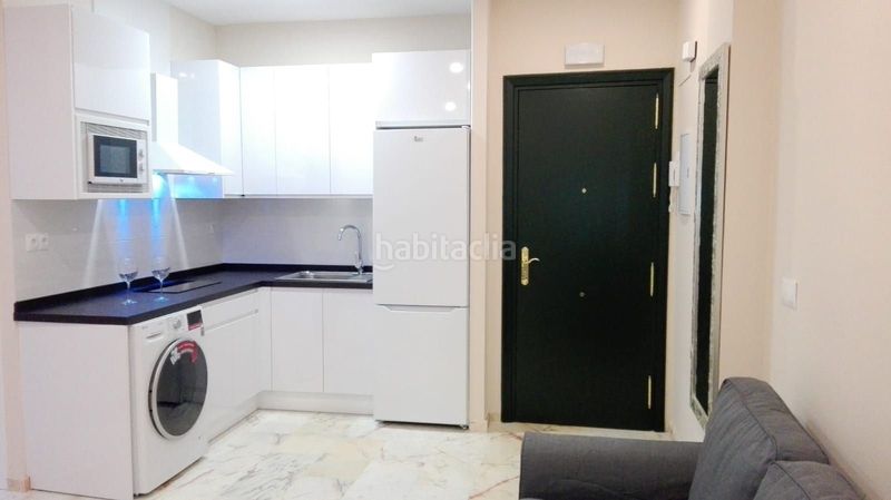 Foto b8703c57-aba0-487c-8166-12506c62ab53. Lloguer estudi amb aparcament piscina a Urbadiez - Entrepuentes Sevilla