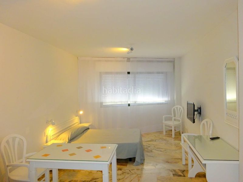 Foto 2af4fb9a-080f-4097-a208-d54b264451c3. Location studio avec chauffage parking piscine dans Sevilla