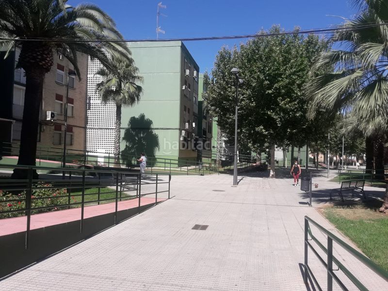 Foto 0c3b08a9-b1a0-4b48-b409-ffd079548fc6. Rent flat in Centro Montequinto