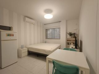 Location Studio  Calle pagés del corro. Fabuloso estudio amueblado en triana