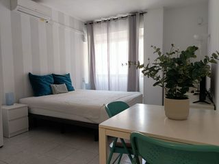 Miete Studiowohnung  Calle pagés del corro. Fabuloso estudio amueblado en triana