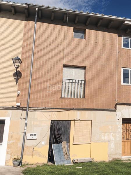 Foto 6a0d7128-f99b-4b71-bf5f-b8d4318ad20c. Masia a Quintanavides