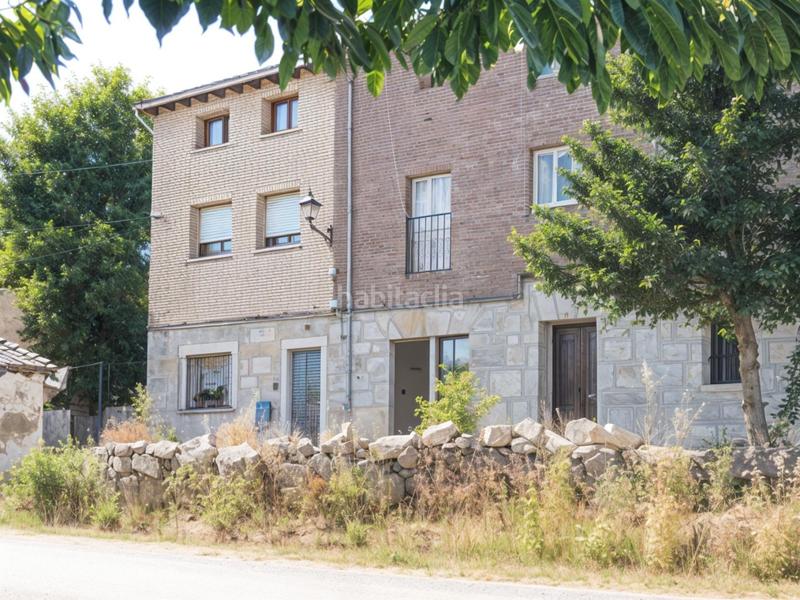 Foto e0000c6f-b38a-4c30-b0cb-ade987651a78. Masia a Quintanavides