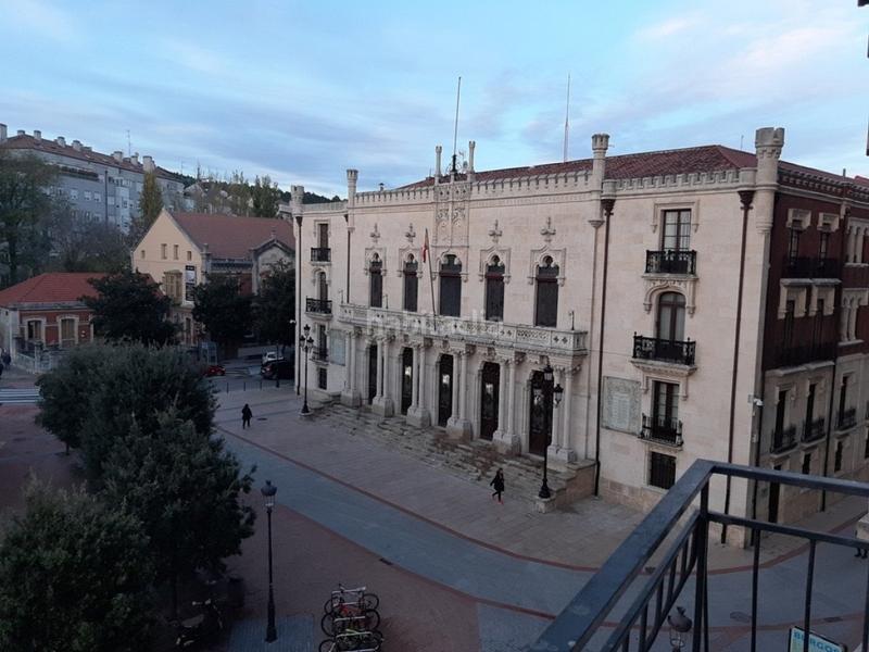 Foto 5780e684-eb69-4a5b-ada2-4df88c481a6f. Oficina amb calefacció a Casco Antiguo Burgos