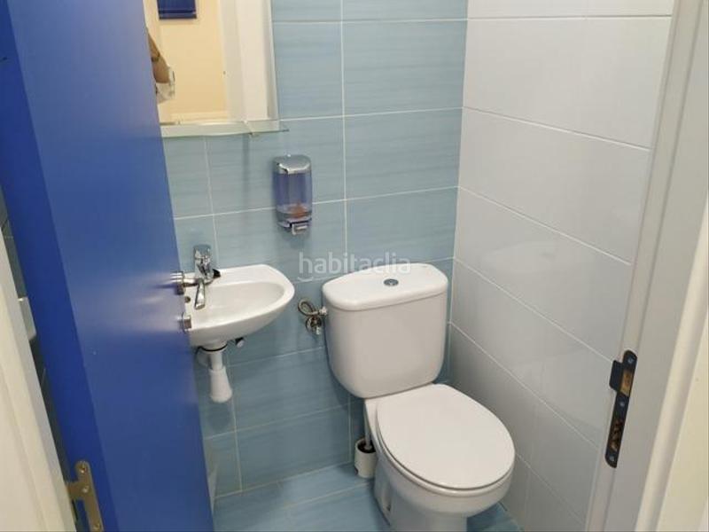 Foto 1145da2d-63bf-4581-8e99-1dc98b9f2e93. Alquiler local comercial alquiler de gabinetes sanitarios en zona gamonal en Burgos