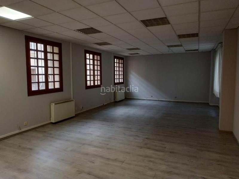Foto 9a72086f-403c-4346-b312-ce2880d16e57. Rent office space with heating in Casco Antiguo Burgos