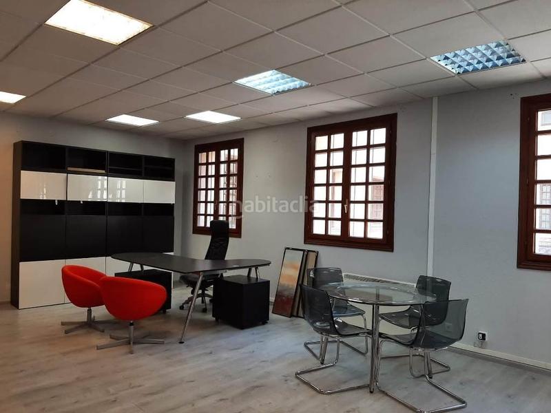 Foto a1989238-39a4-4168-a91a-0d4a11e3501b. Rent office space with heating in Casco Antiguo Burgos